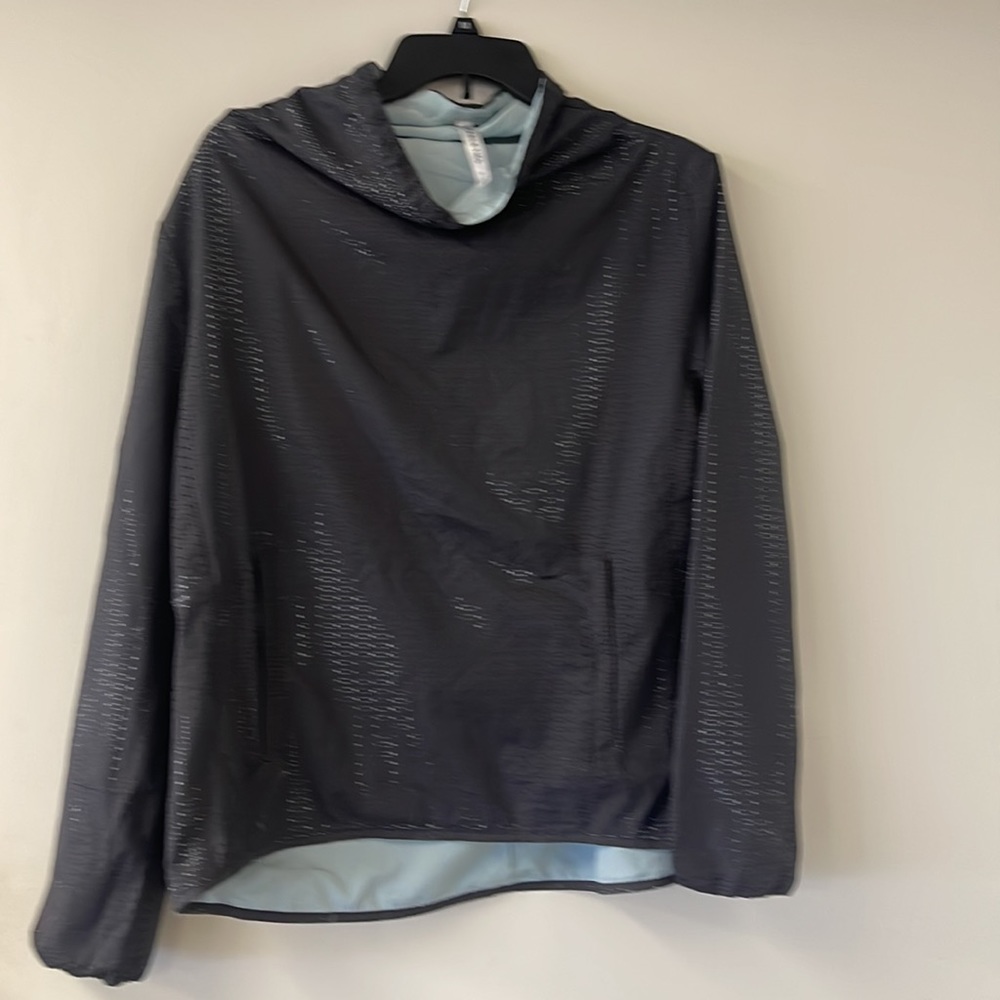 Fabletics medium women’s jacket - Picture 2 of 10